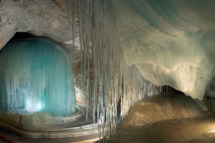 Eisriesenwelt cave